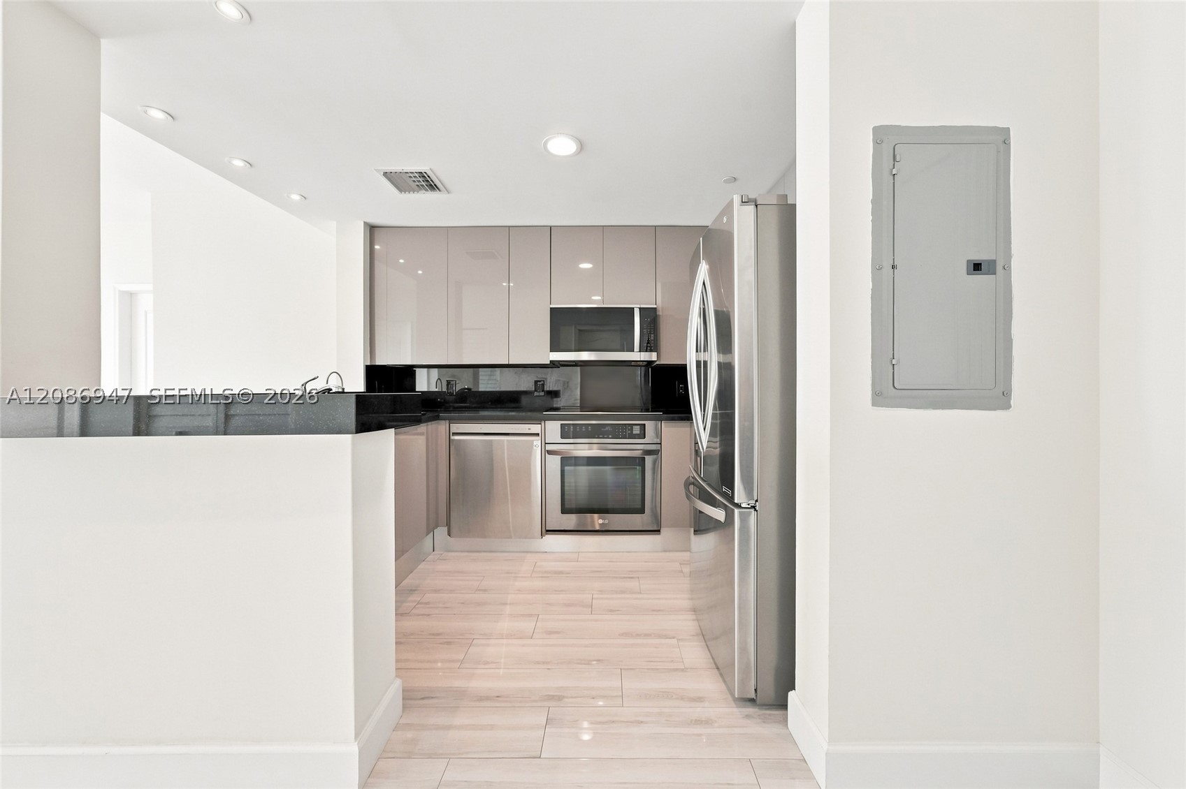 2101 Brickell Ave #3107, Miami FL 33129