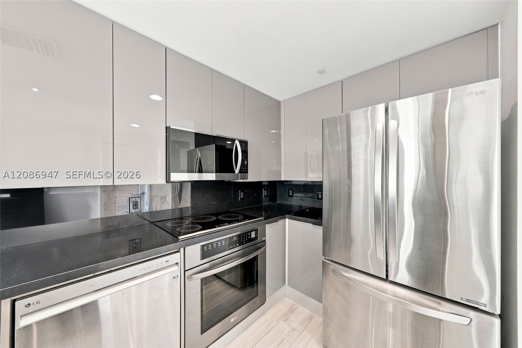 2101 Brickell Ave #3107, Miami FL 33129