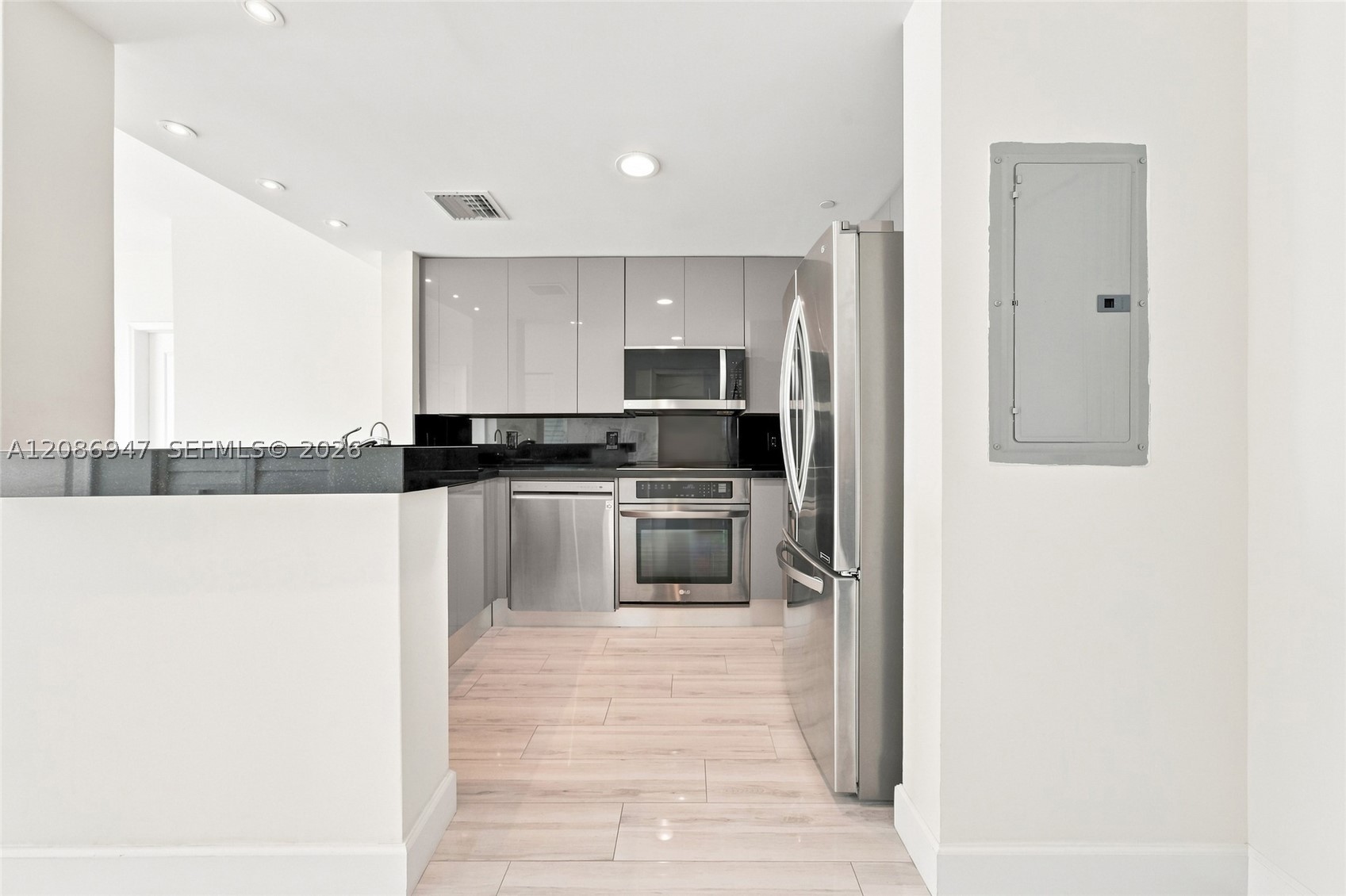 2101 Brickell Ave #3107, Miami FL 33129