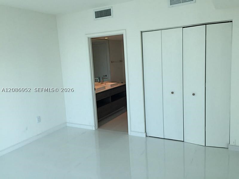 1100 S MIAMI AV #3302, Miami FL 33130