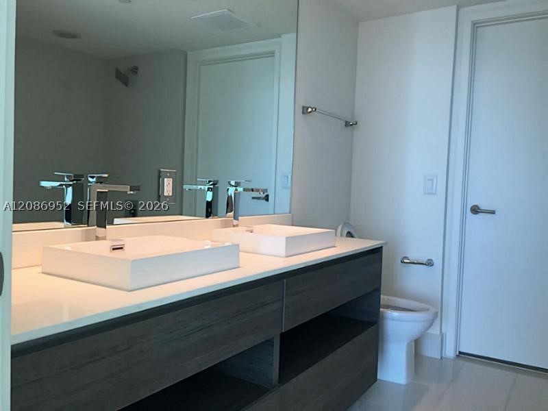 1100 S MIAMI AV #3302, Miami FL 33130