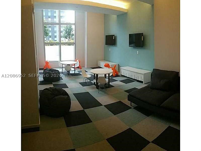 1100 S MIAMI AV #3302, Miami FL 33130