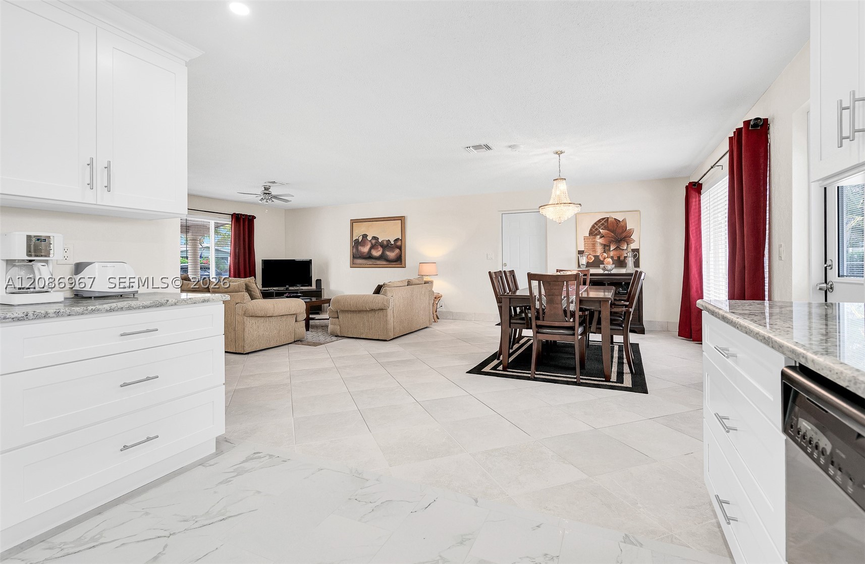 1031 SE 14th Dr, Deerfield Beach FL 33441