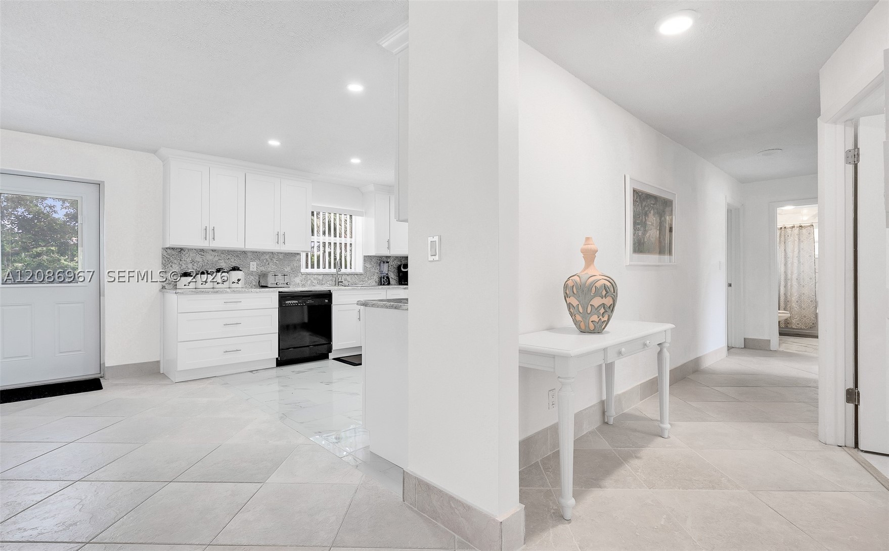 1031 SE 14th Dr, Deerfield Beach FL 33441