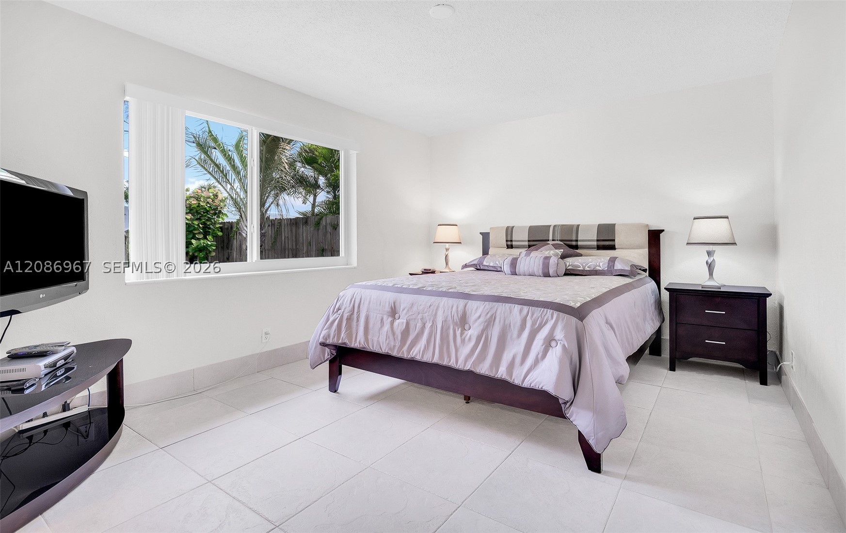 1031 SE 14th Dr, Deerfield Beach FL 33441