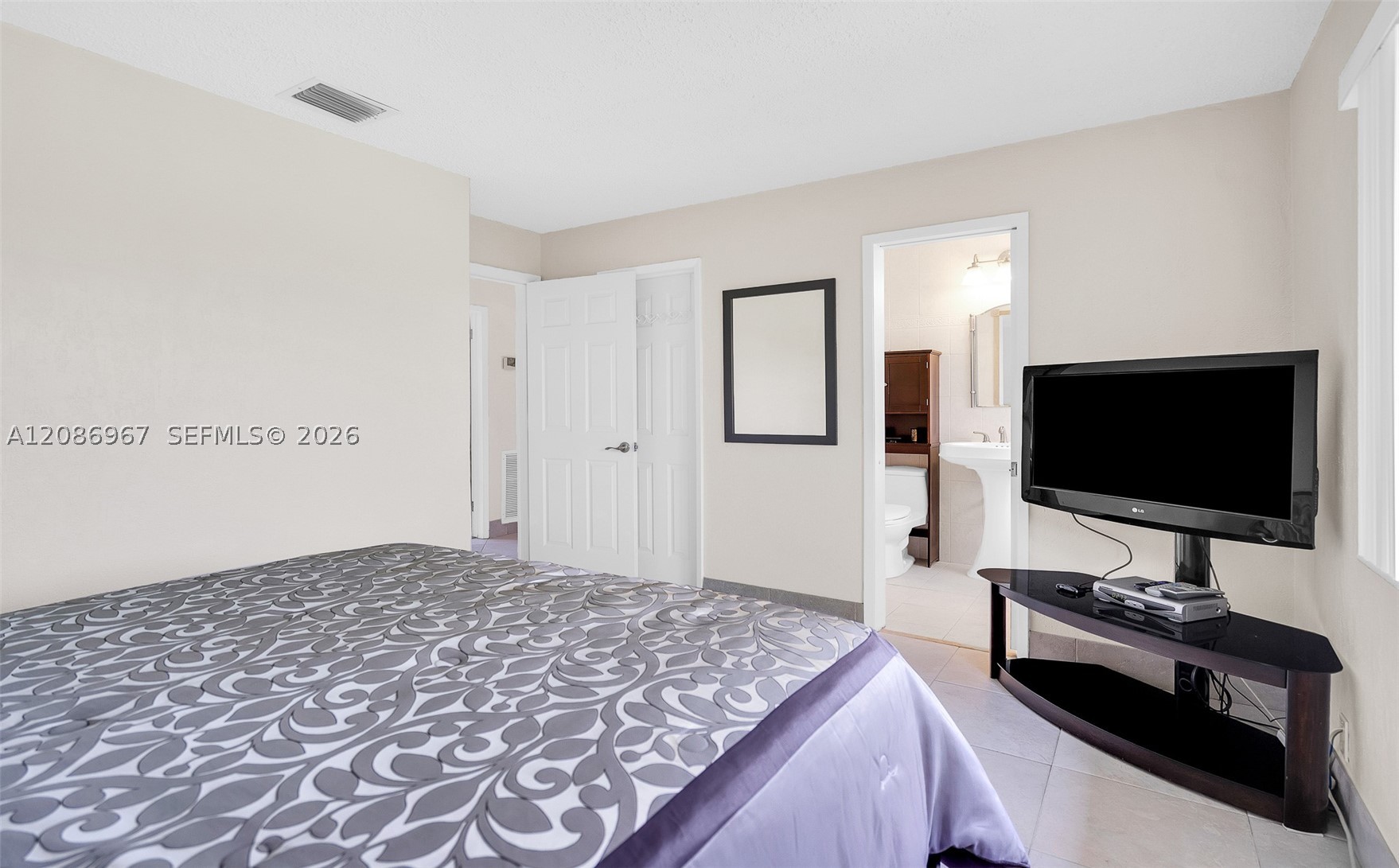 1031 SE 14th Dr, Deerfield Beach FL 33441