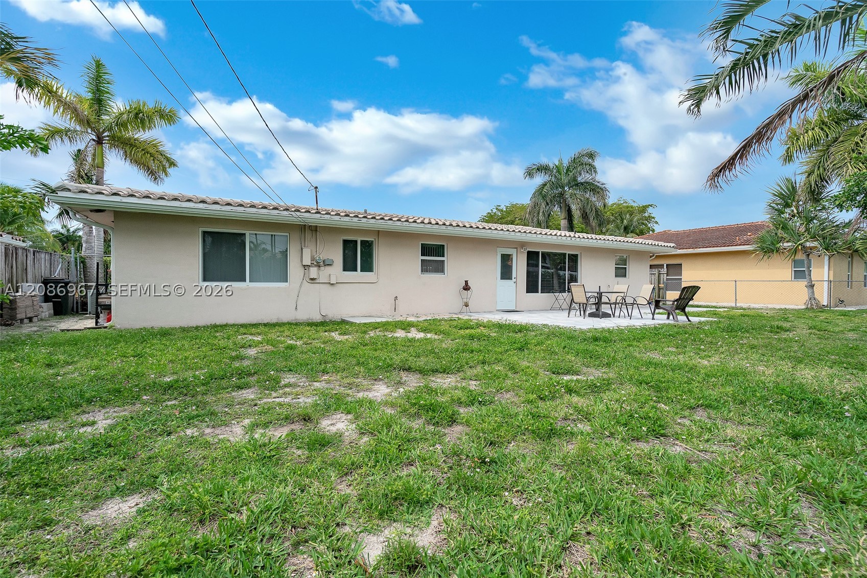 1031 SE 14th Dr, Deerfield Beach FL 33441