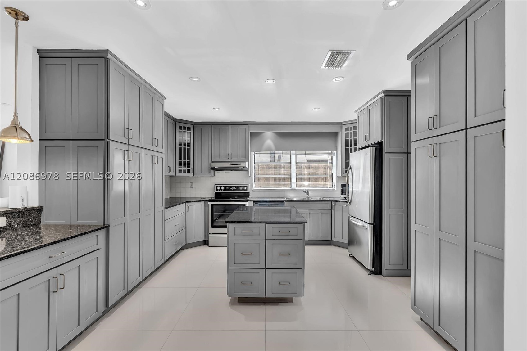 1405 Stillwater Dr, Miami Beach FL 33141