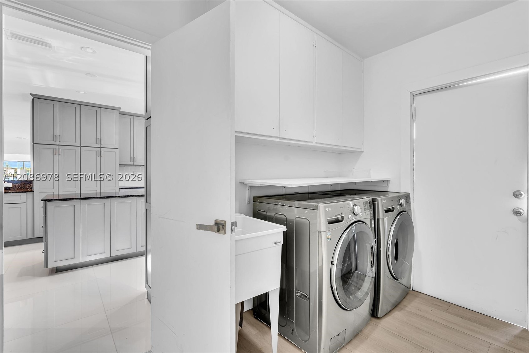 1405 Stillwater Dr, Miami Beach FL 33141