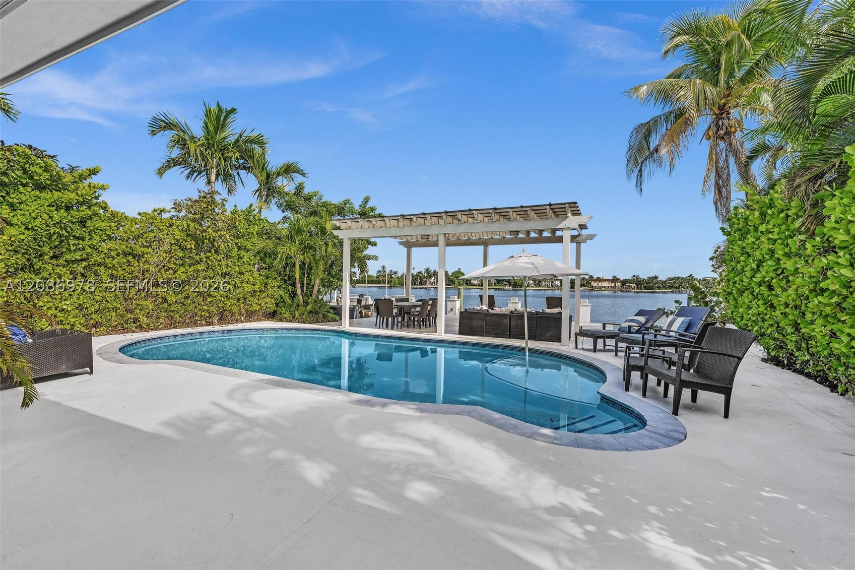 1405 Stillwater Dr, Miami Beach FL 33141