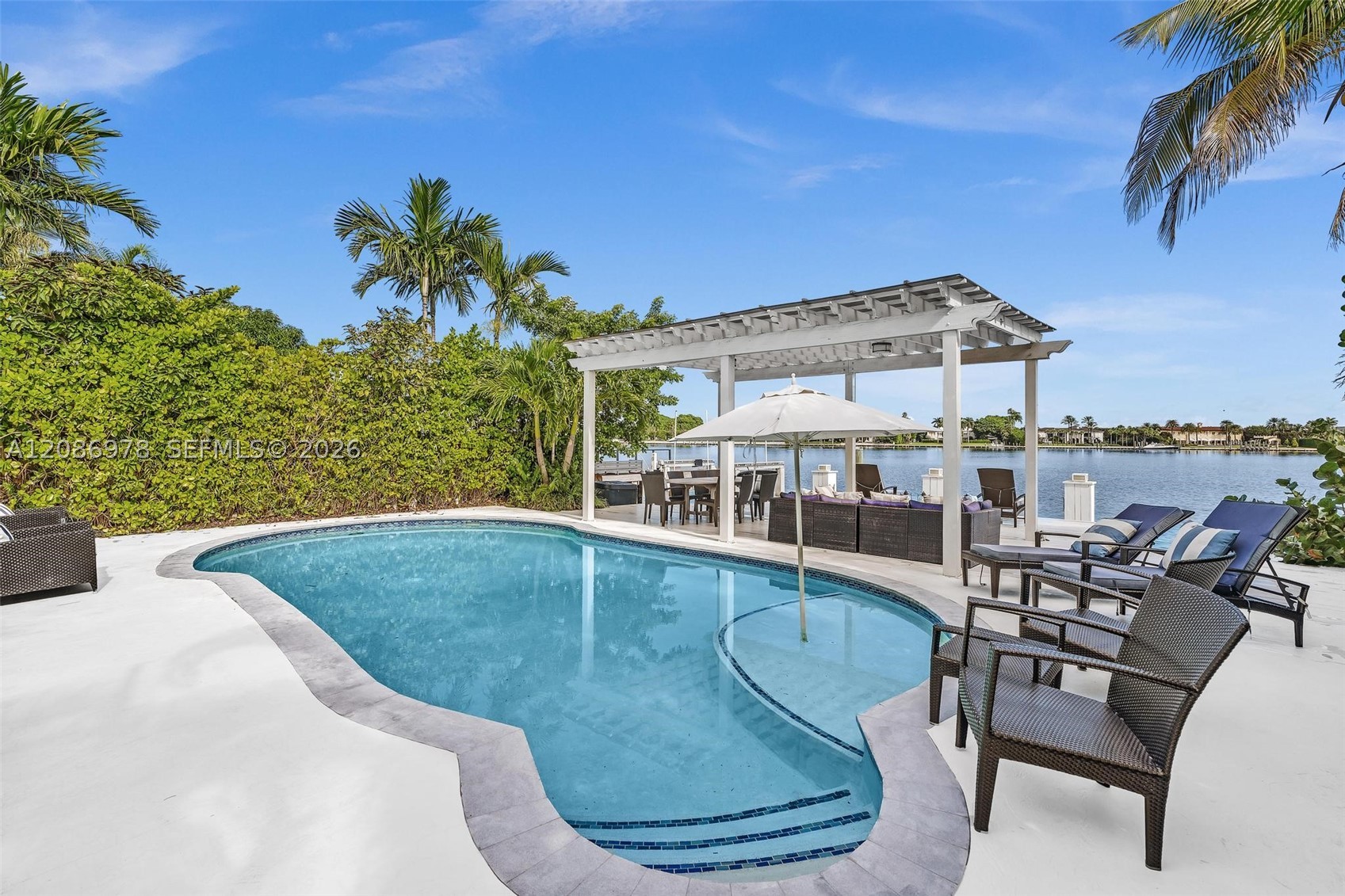1405 Stillwater Dr, Miami Beach FL 33141