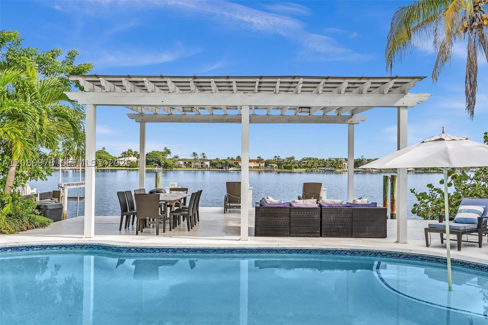 1405 Stillwater Dr, Miami Beach FL 33141