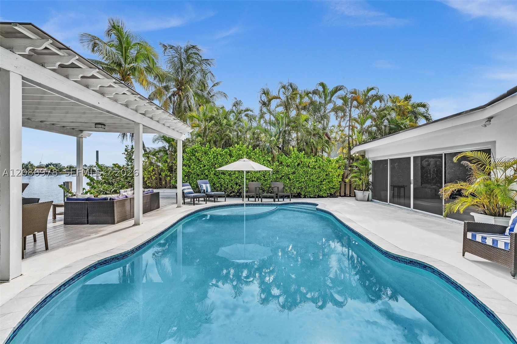 1405 Stillwater Dr, Miami Beach FL 33141