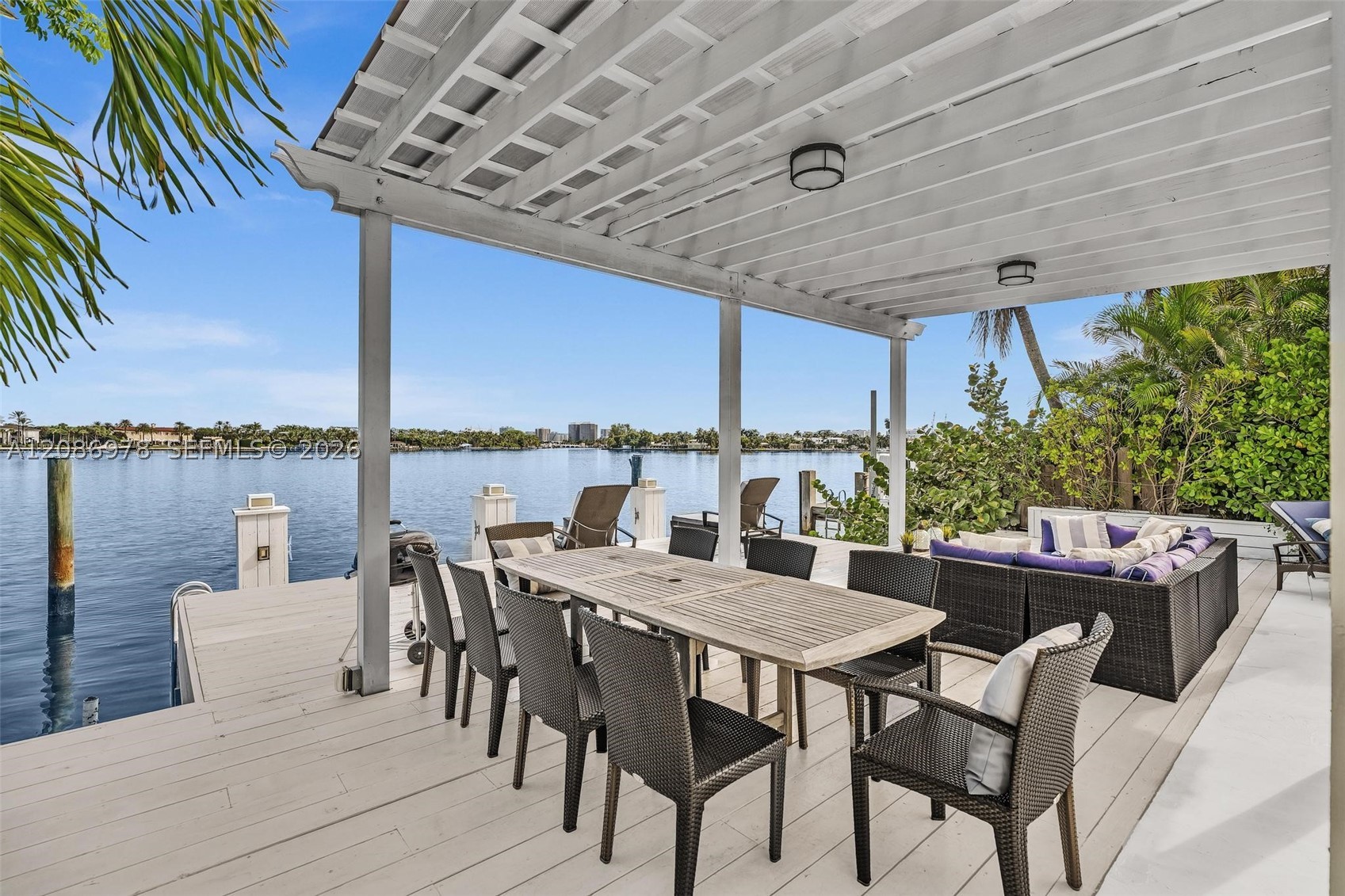 1405 Stillwater Dr, Miami Beach FL 33141