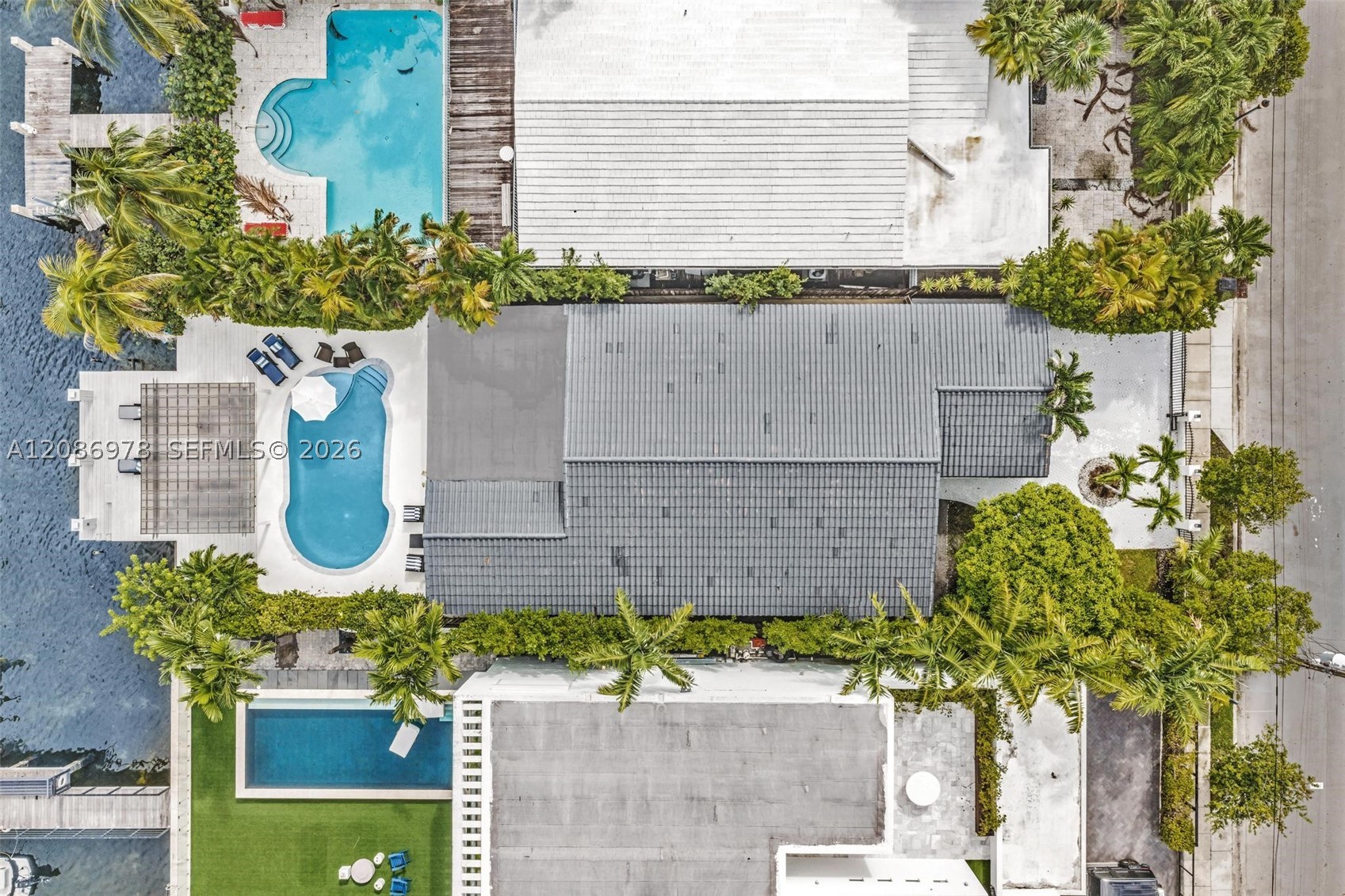 1405 Stillwater Dr, Miami Beach FL 33141