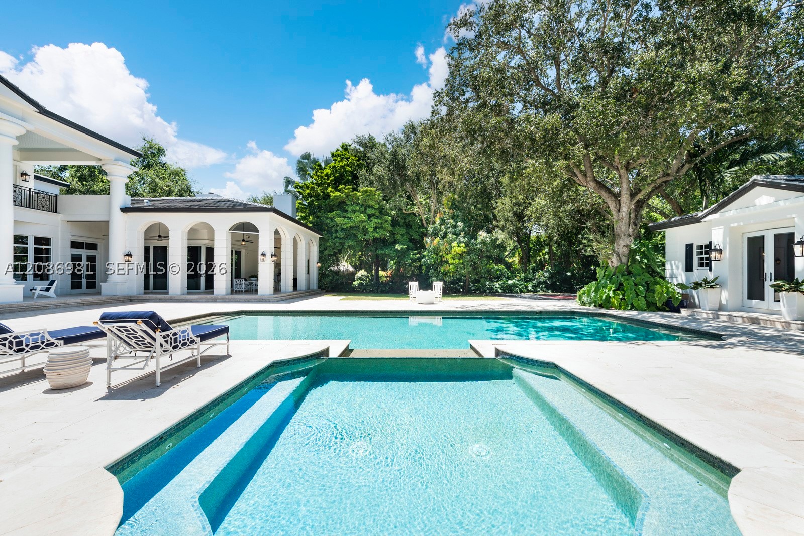 6045 SW 106th St, Pinecrest FL 33156