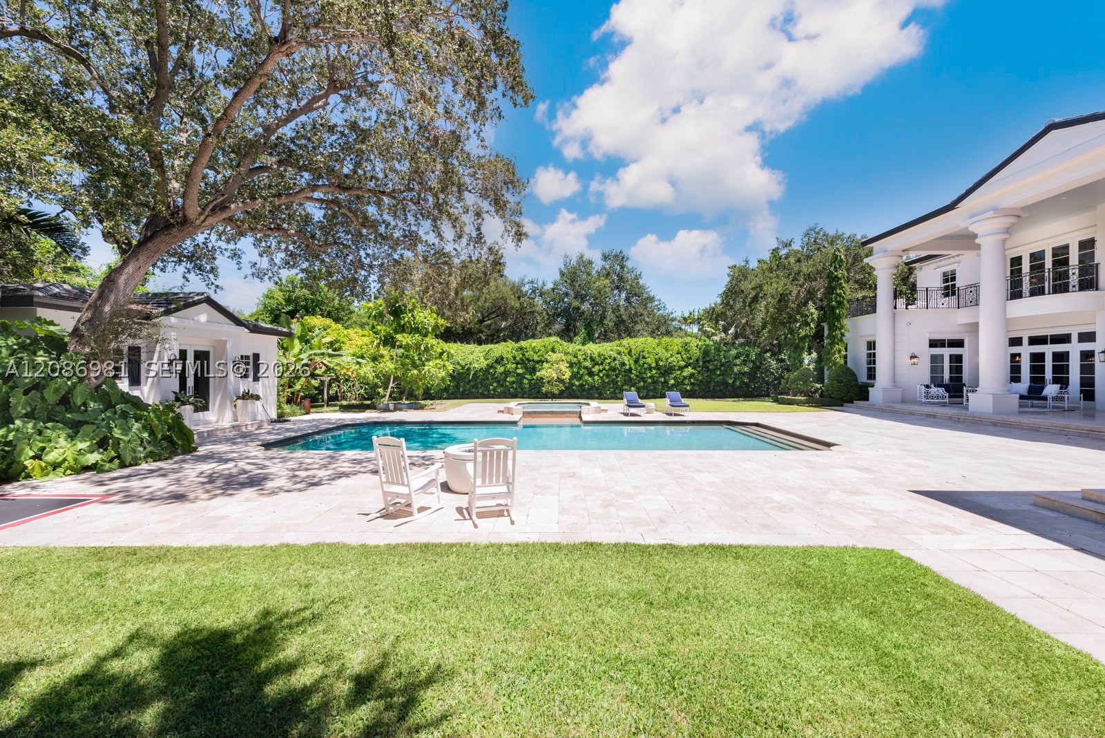 6045 SW 106th St, Pinecrest FL 33156