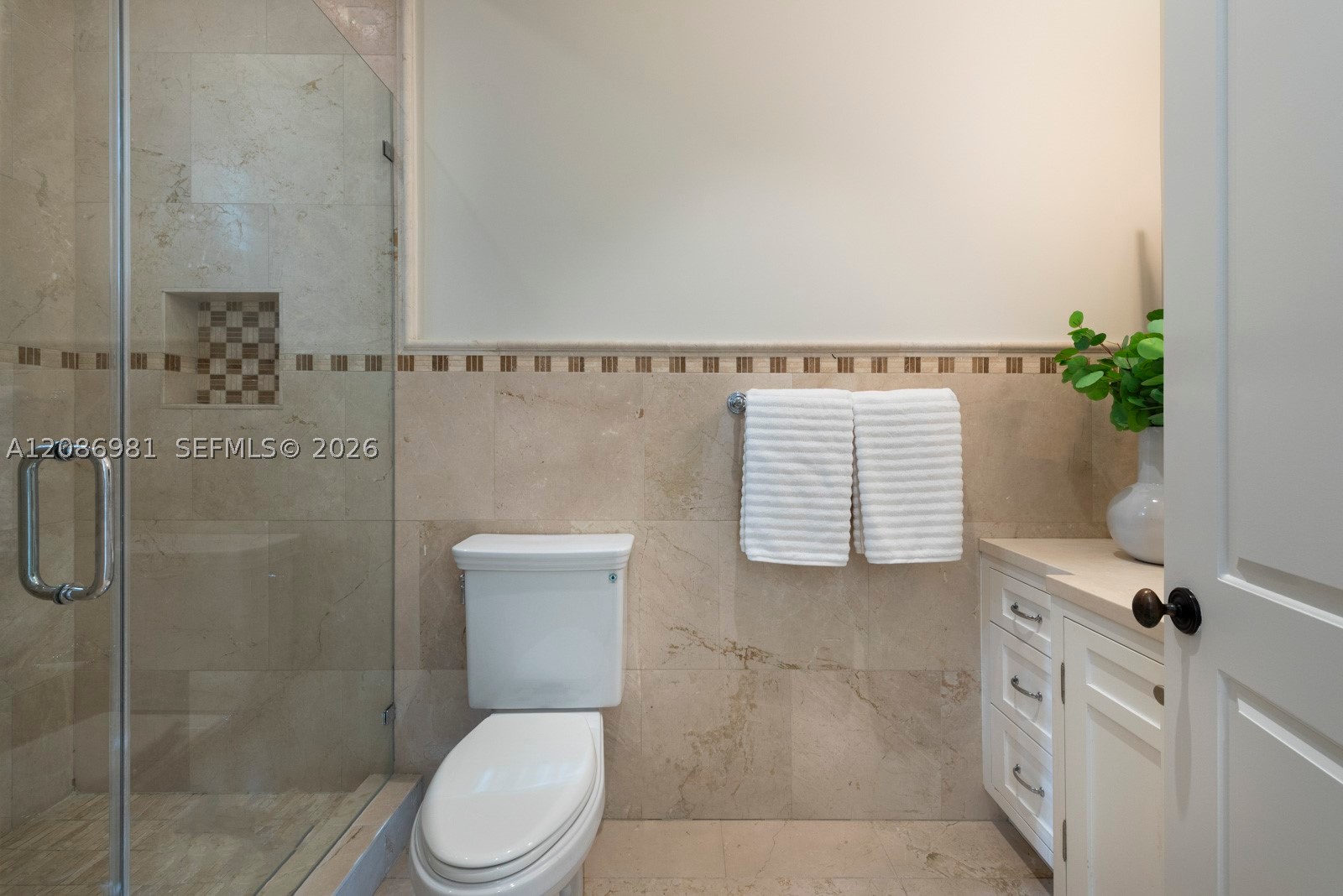 6045 SW 106th St, Pinecrest FL 33156