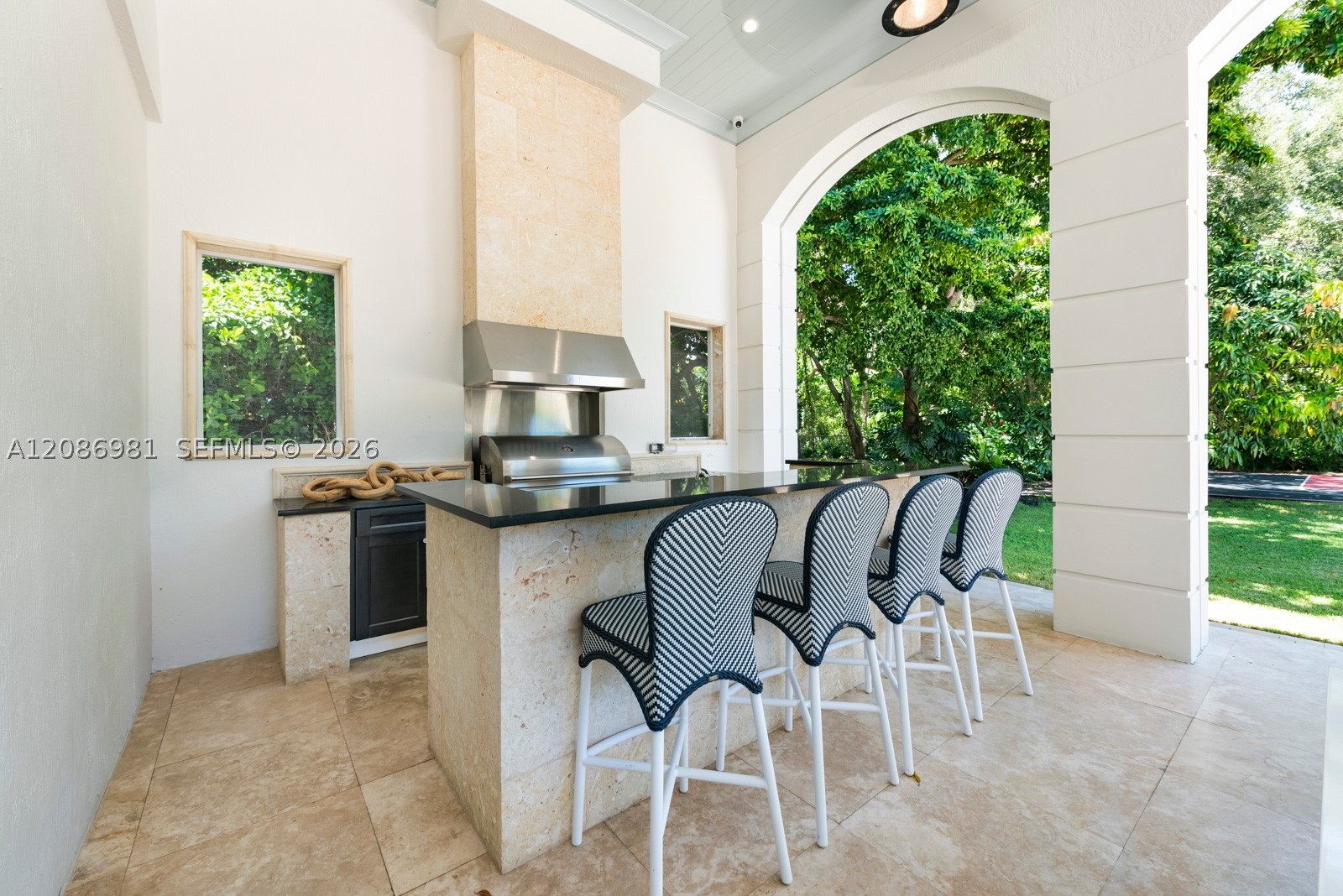 6045 SW 106th St, Pinecrest FL 33156