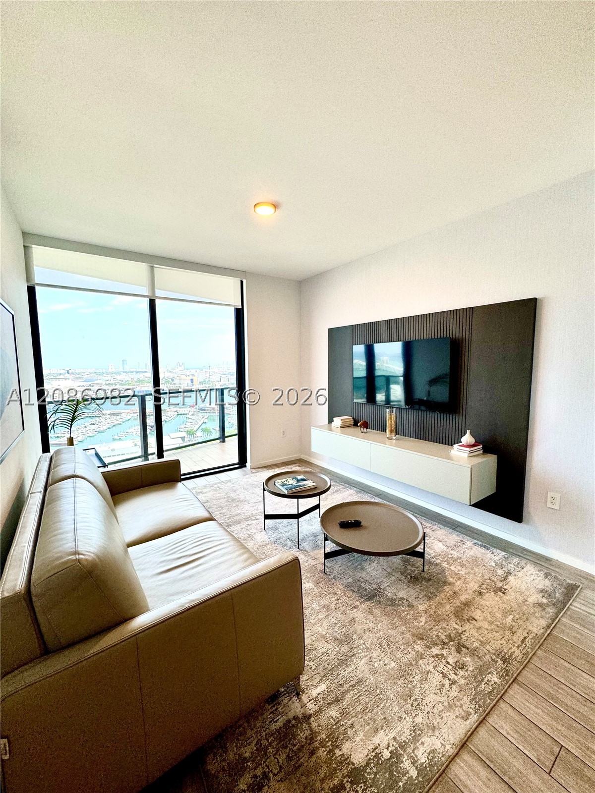 398 NE 5th St #1510, Miami FL 33132
