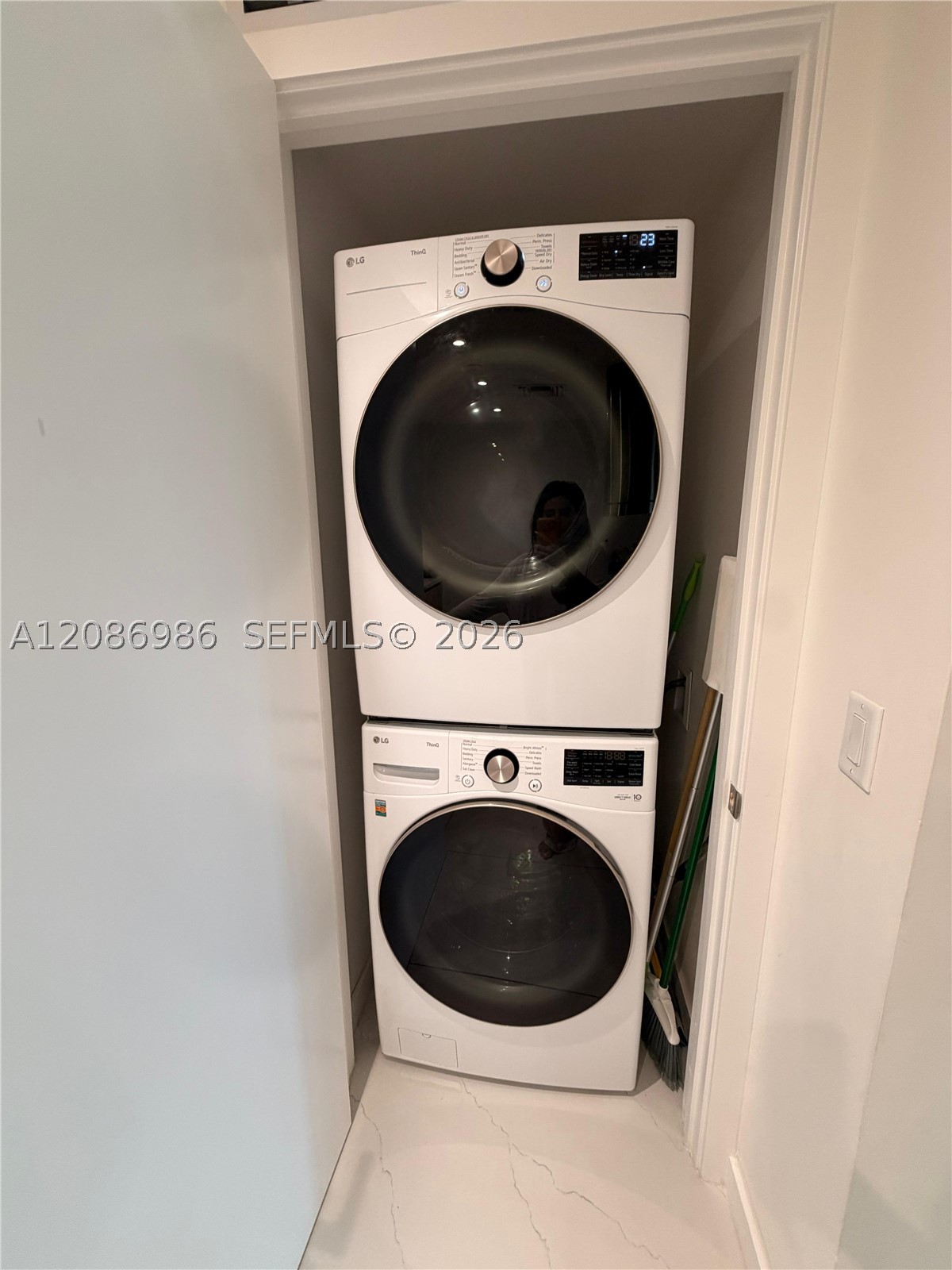 9901 W Bay Harbor Dr #405, Bay Harbor Islands FL 33154