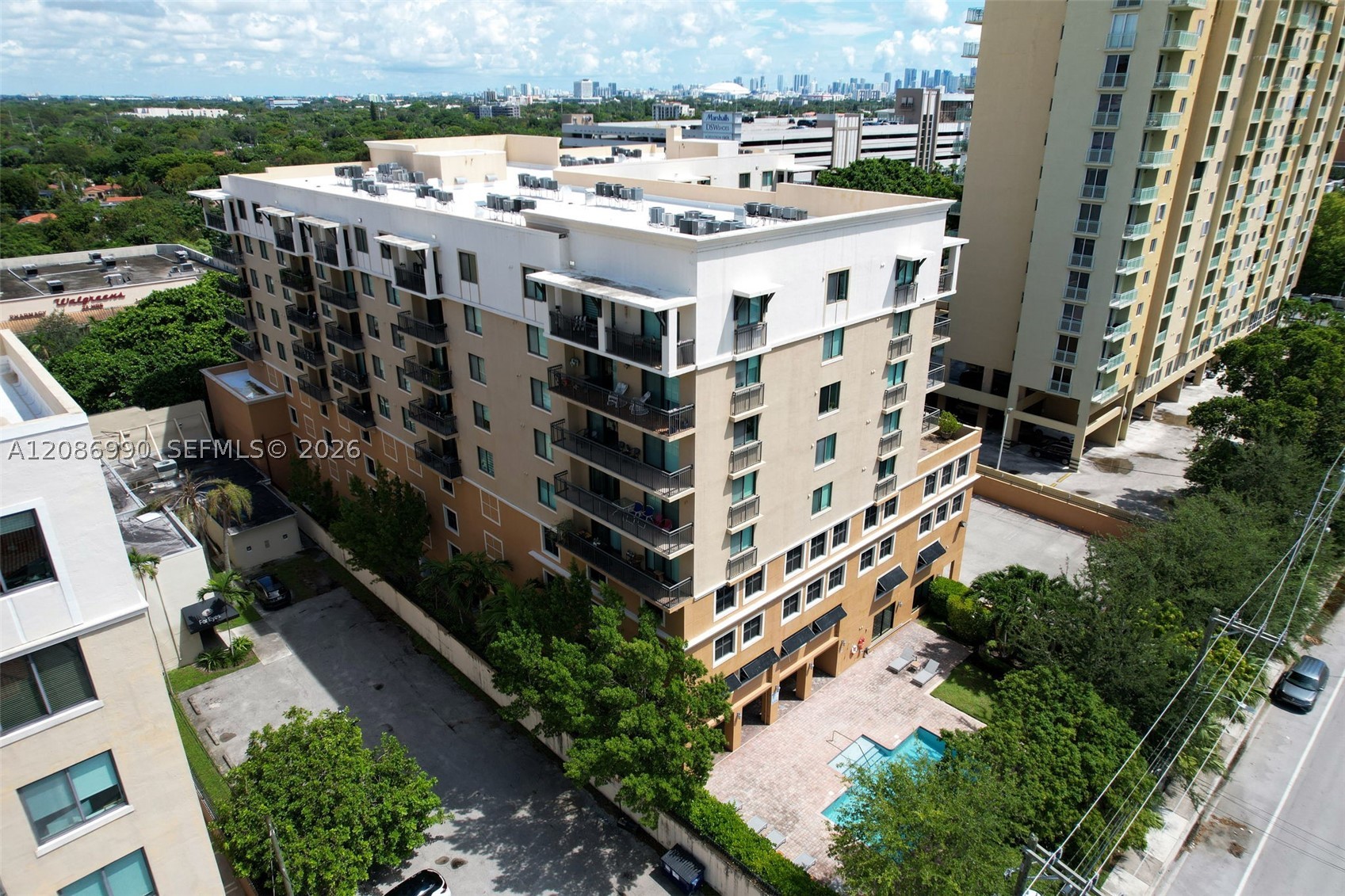 3530 SW 22nd St #805, Miami FL 33145