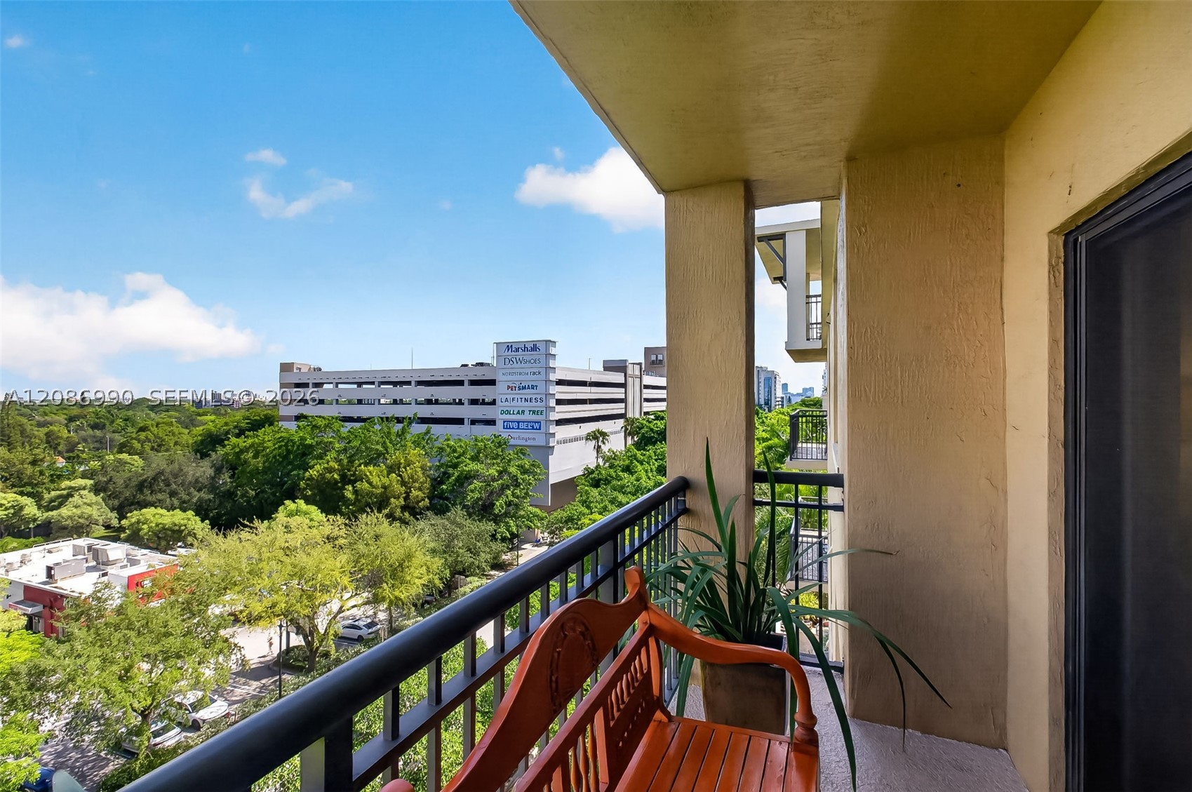 3530 SW 22nd St #805, Miami FL 33145
