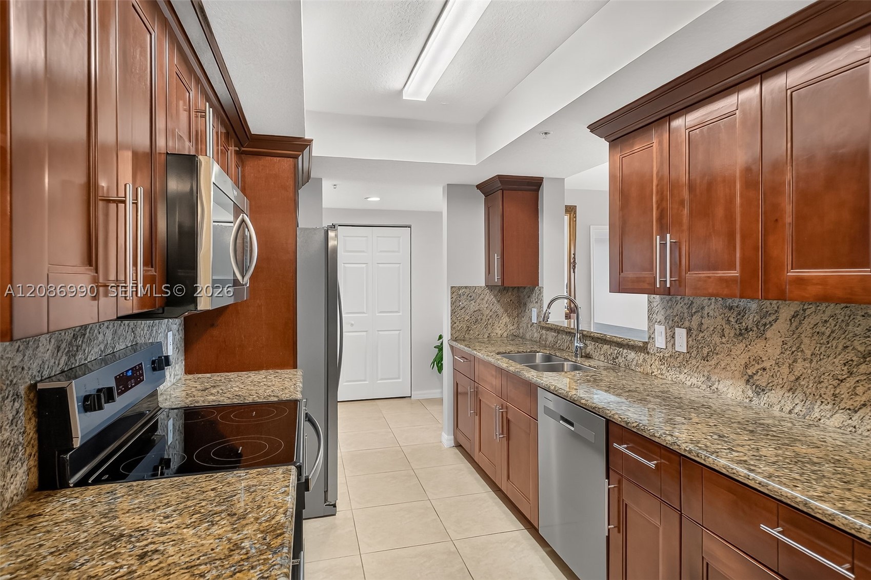 3530 SW 22nd St #805, Miami FL 33145