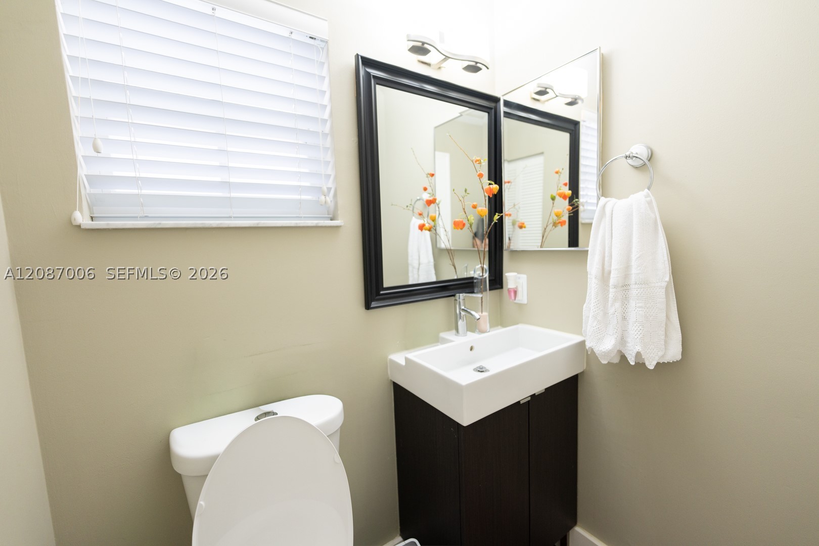 13832 NW 22nd St, Sunrise FL 33323