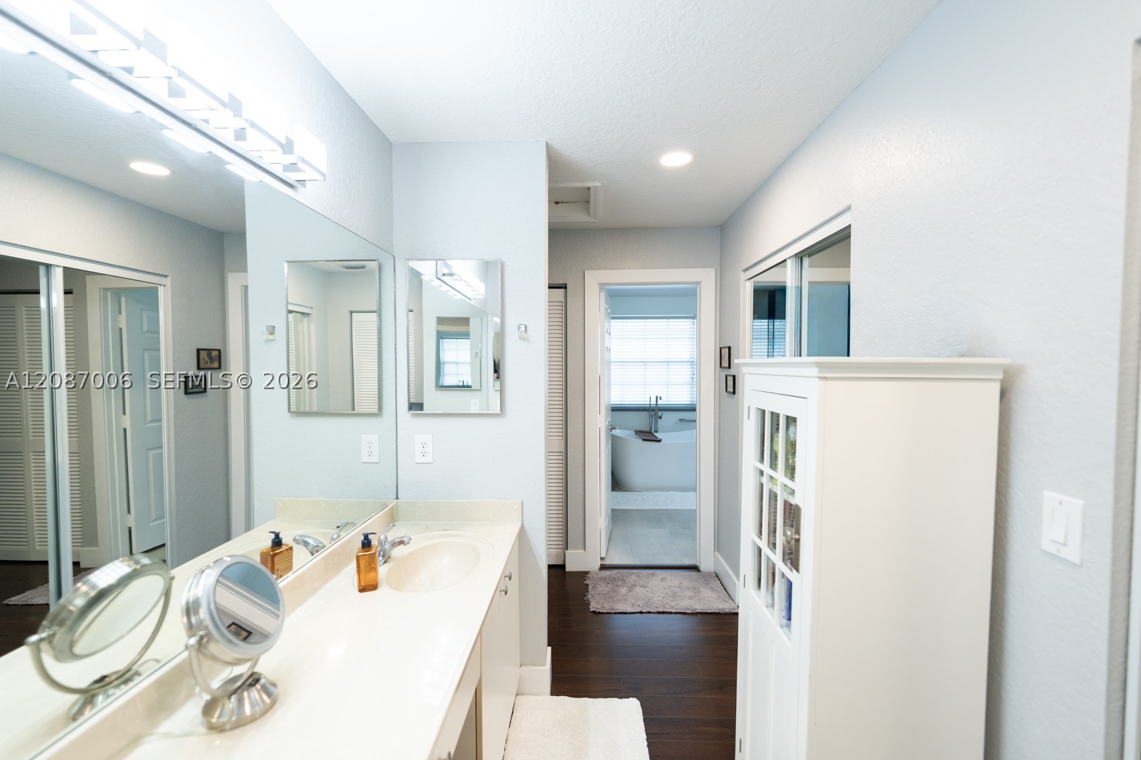 13832 NW 22nd St, Sunrise FL 33323