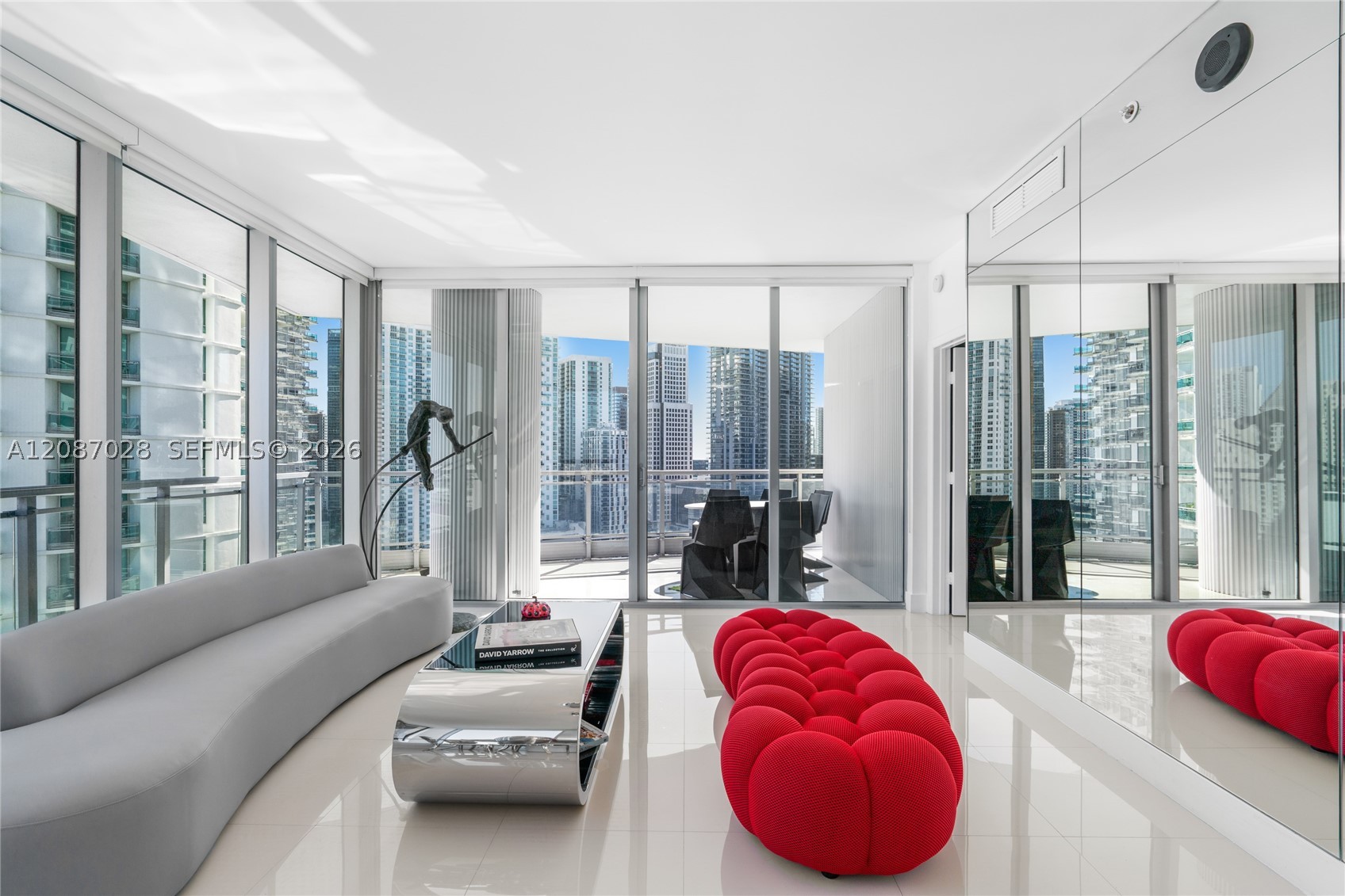 90 SW 3rd St #2204, Miami FL 33130