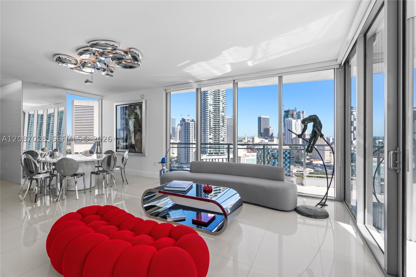 90 SW 3rd St #2204, Miami FL 33130