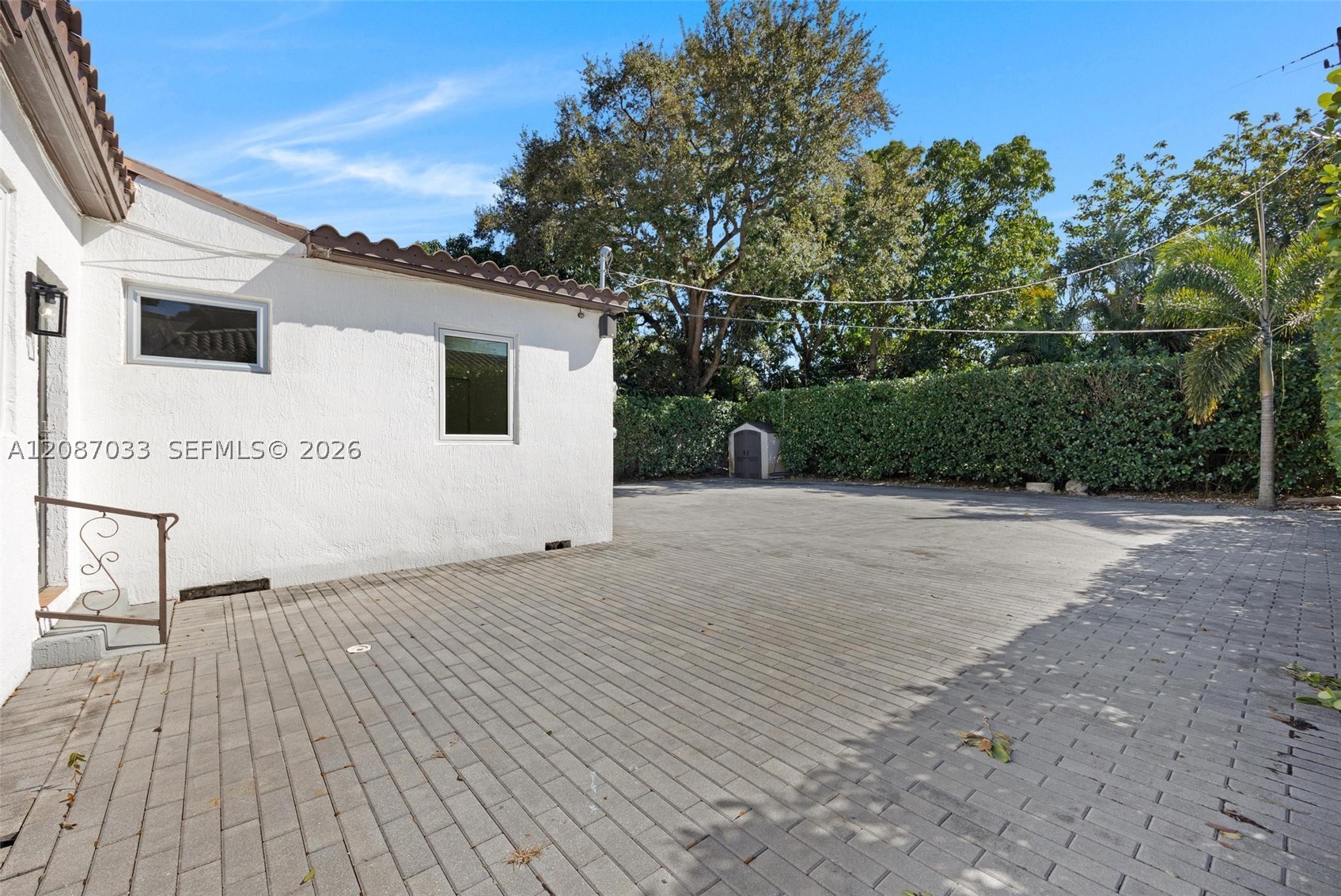 6476 SW 10th Ter, West Miami FL 33144