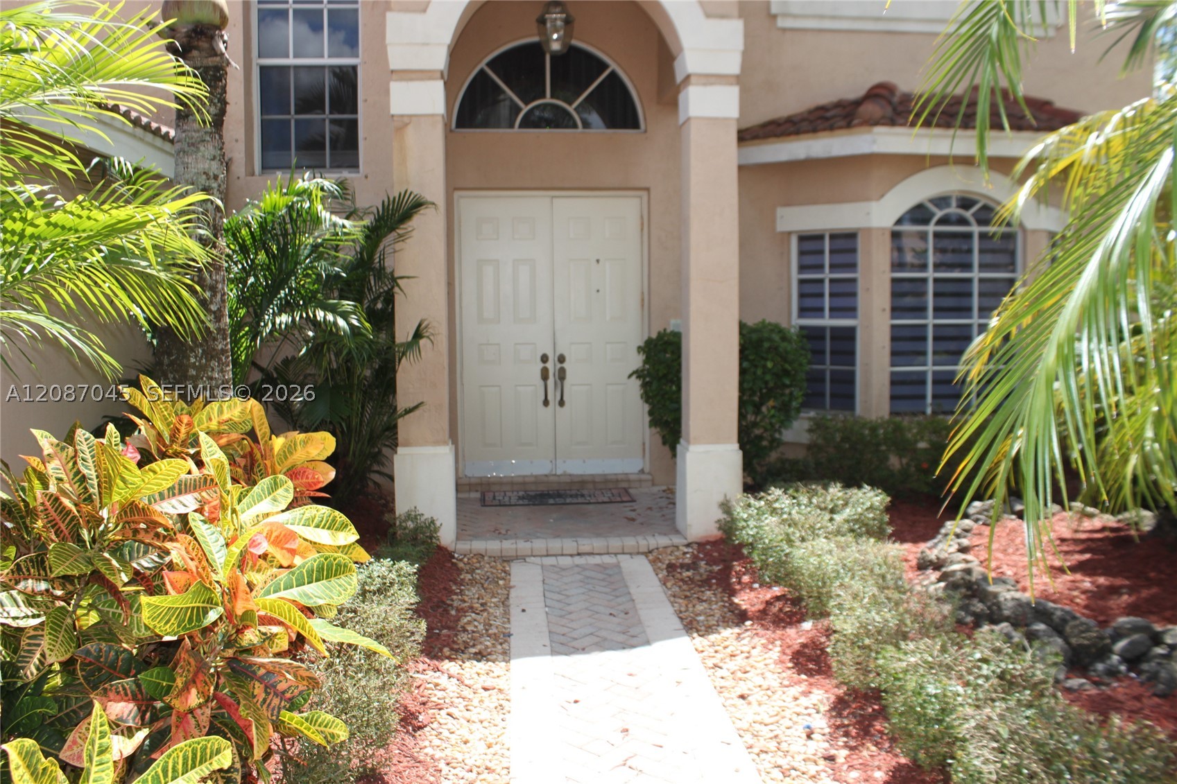 2568 Jardin Pl #2568, Weston FL 33327