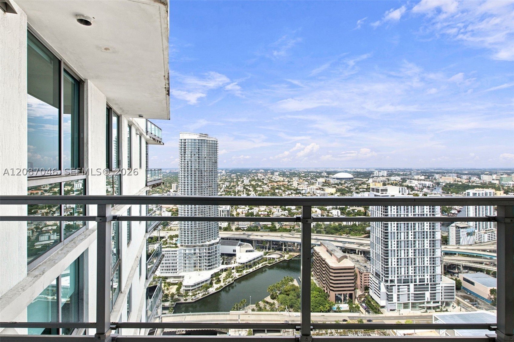 92 SW 3rd St #5106, Miami FL 33130
