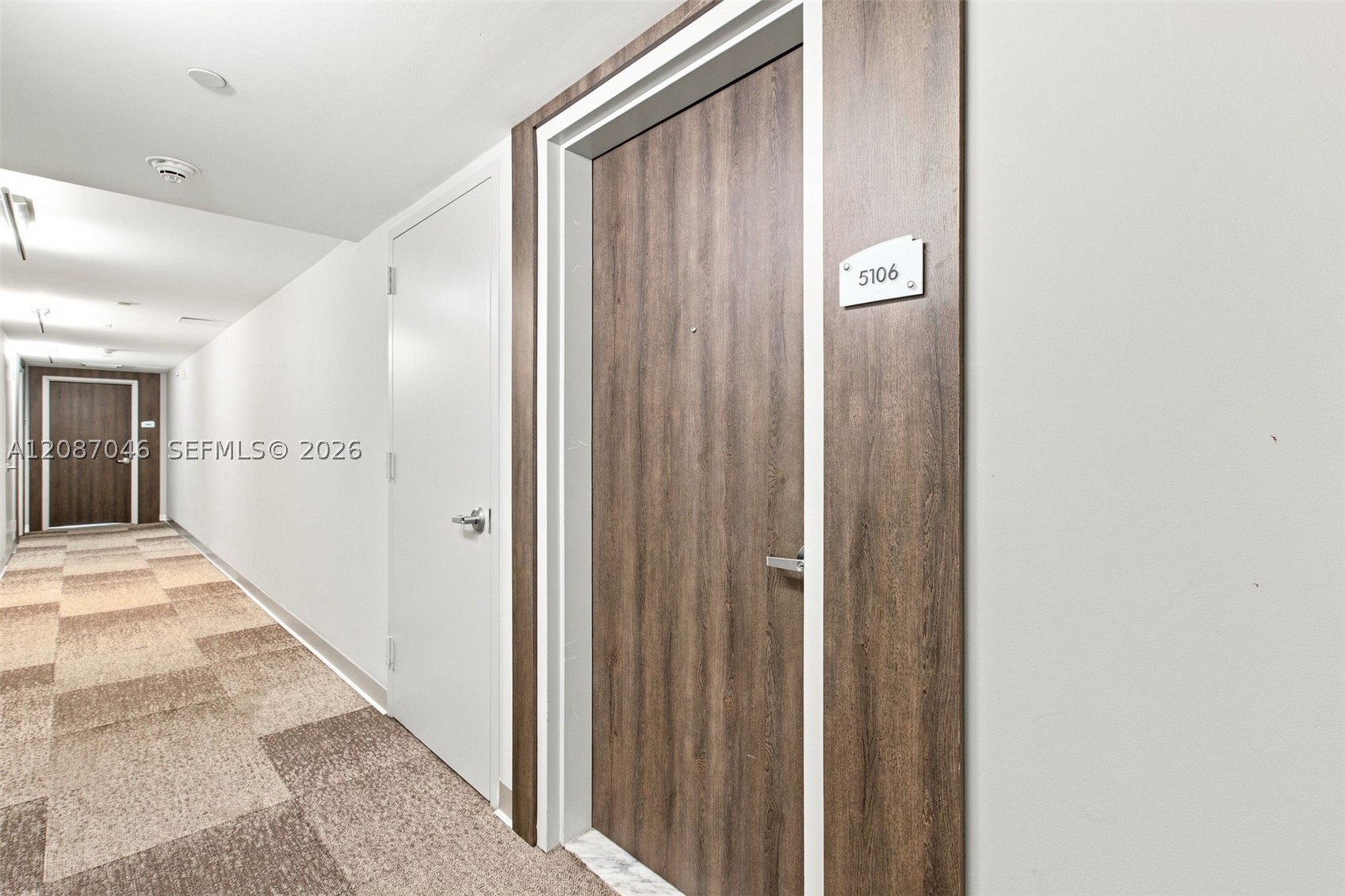 92 SW 3rd St #5106, Miami FL 33130