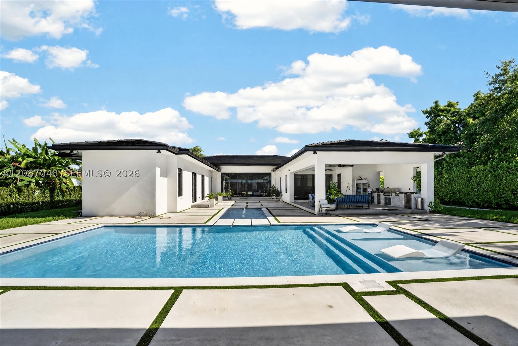 11681 SW 93rd St, Miami FL 33176