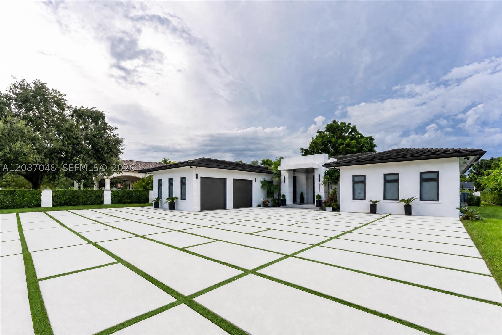 11681 SW 93rd St, Miami FL 33176