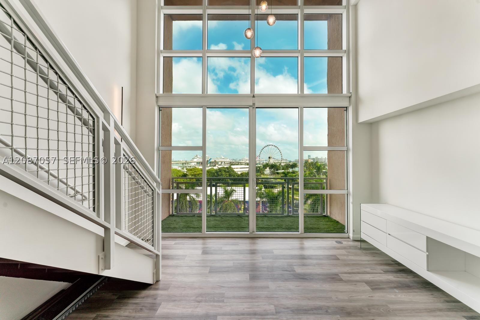 253 NE 2nd St #630, Miami FL 33132