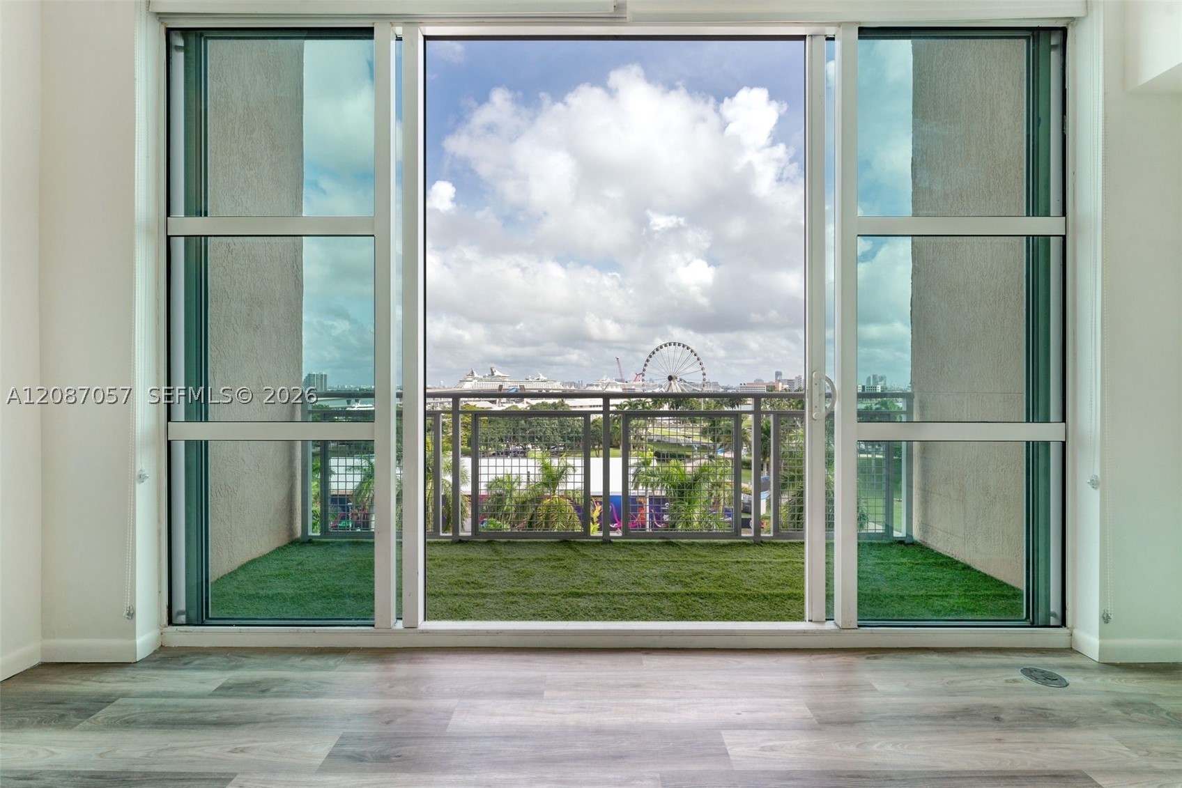 253 NE 2nd St #630, Miami FL 33132