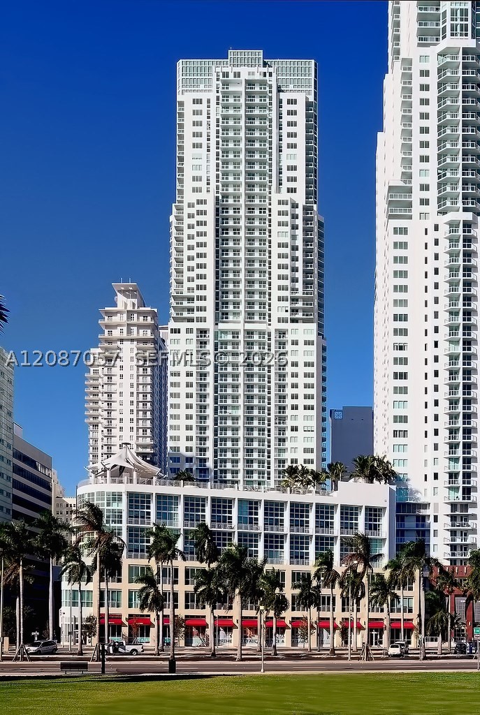 253 NE 2nd St #630, Miami FL 33132