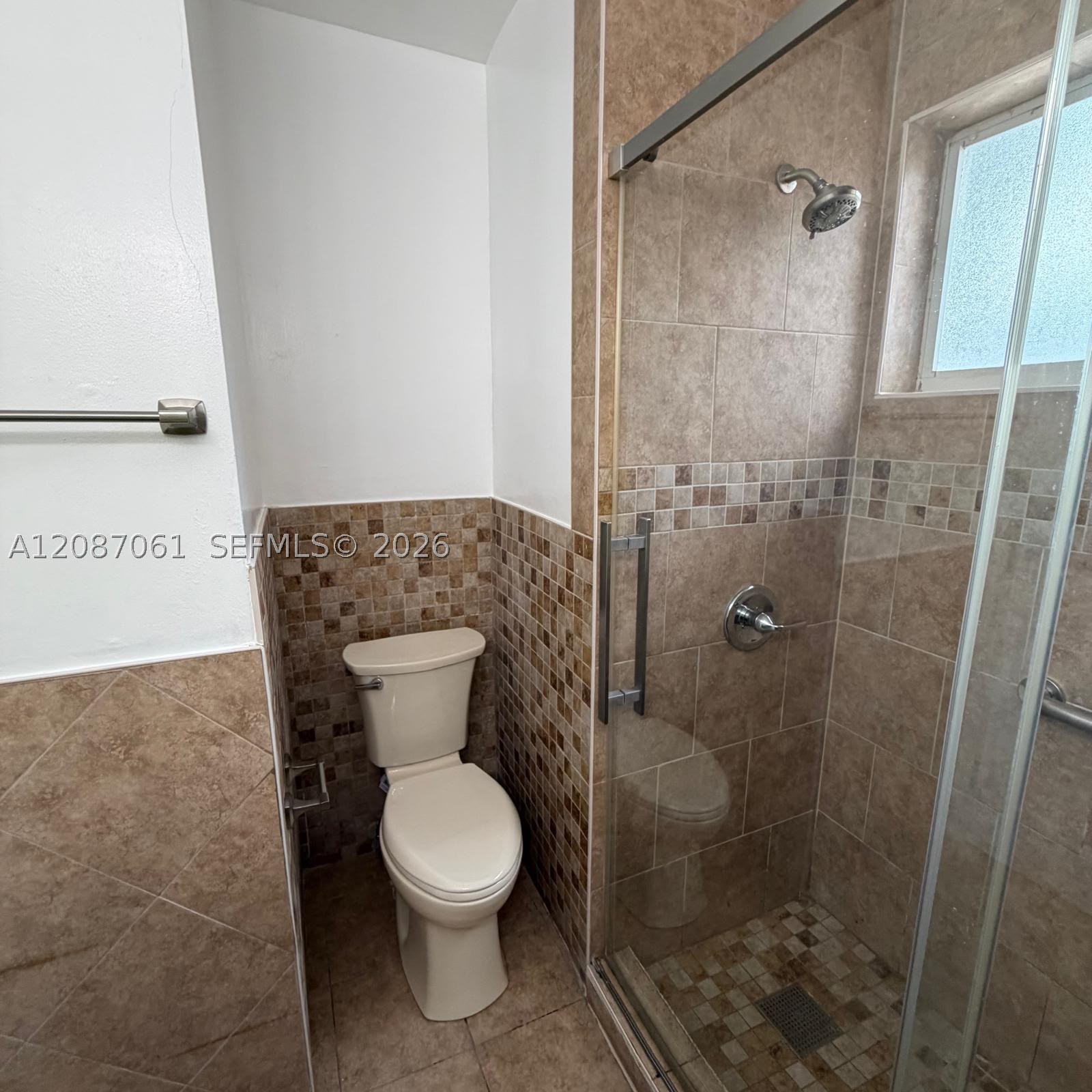 3932 NW 39th Ave, Lauderdale Lakes FL 33309