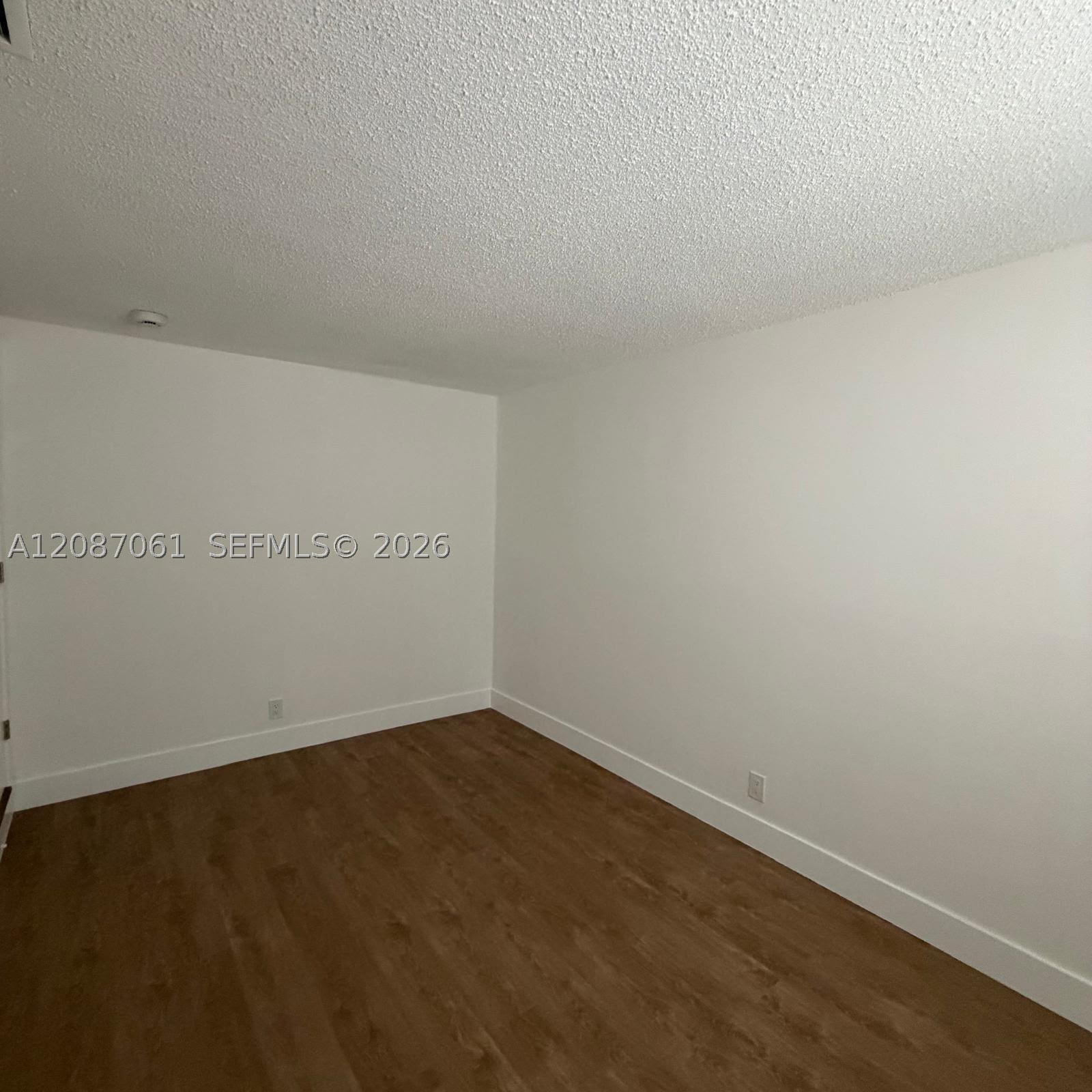 3932 NW 39th Ave, Lauderdale Lakes FL 33309