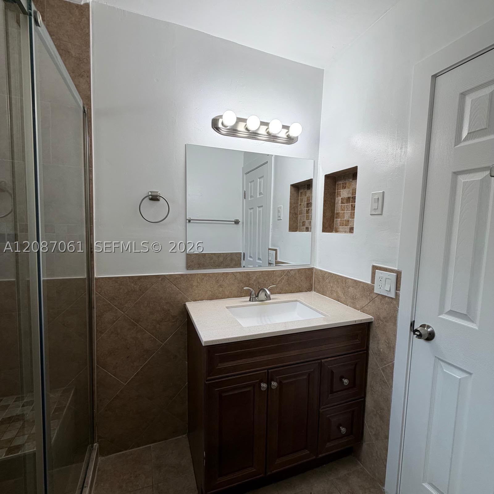 3932 NW 39th Ave, Lauderdale Lakes FL 33309