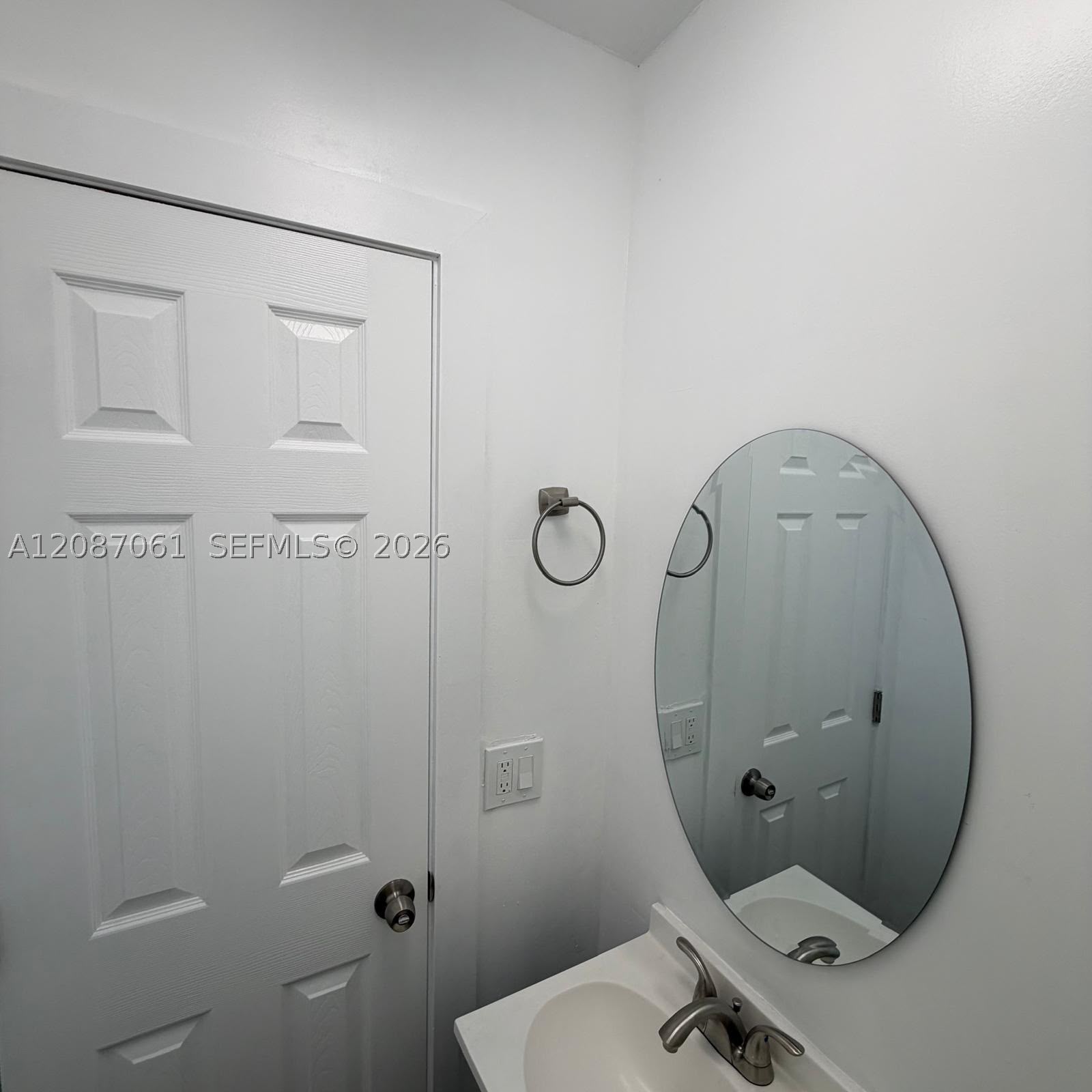 3932 NW 39th Ave, Lauderdale Lakes FL 33309
