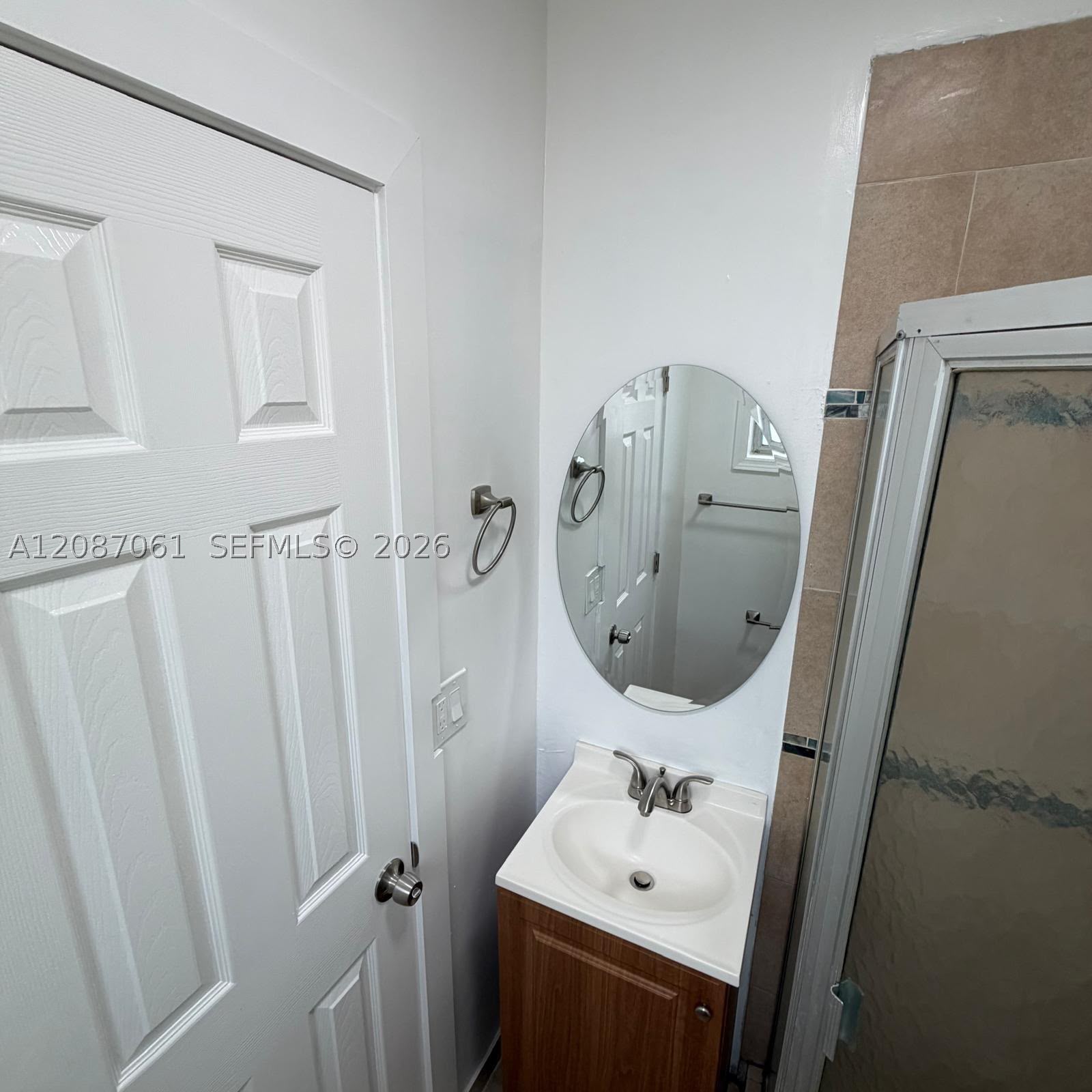 3932 NW 39th Ave, Lauderdale Lakes FL 33309