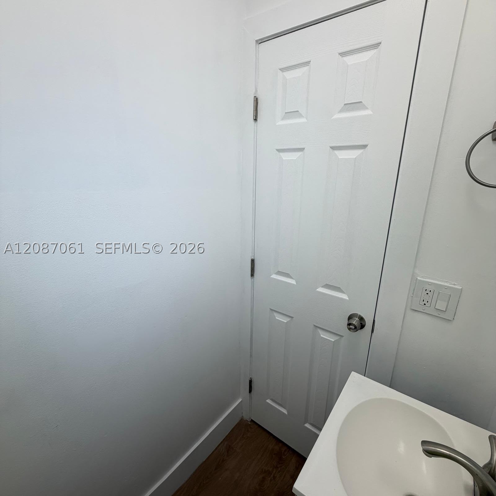 3932 NW 39th Ave, Lauderdale Lakes FL 33309