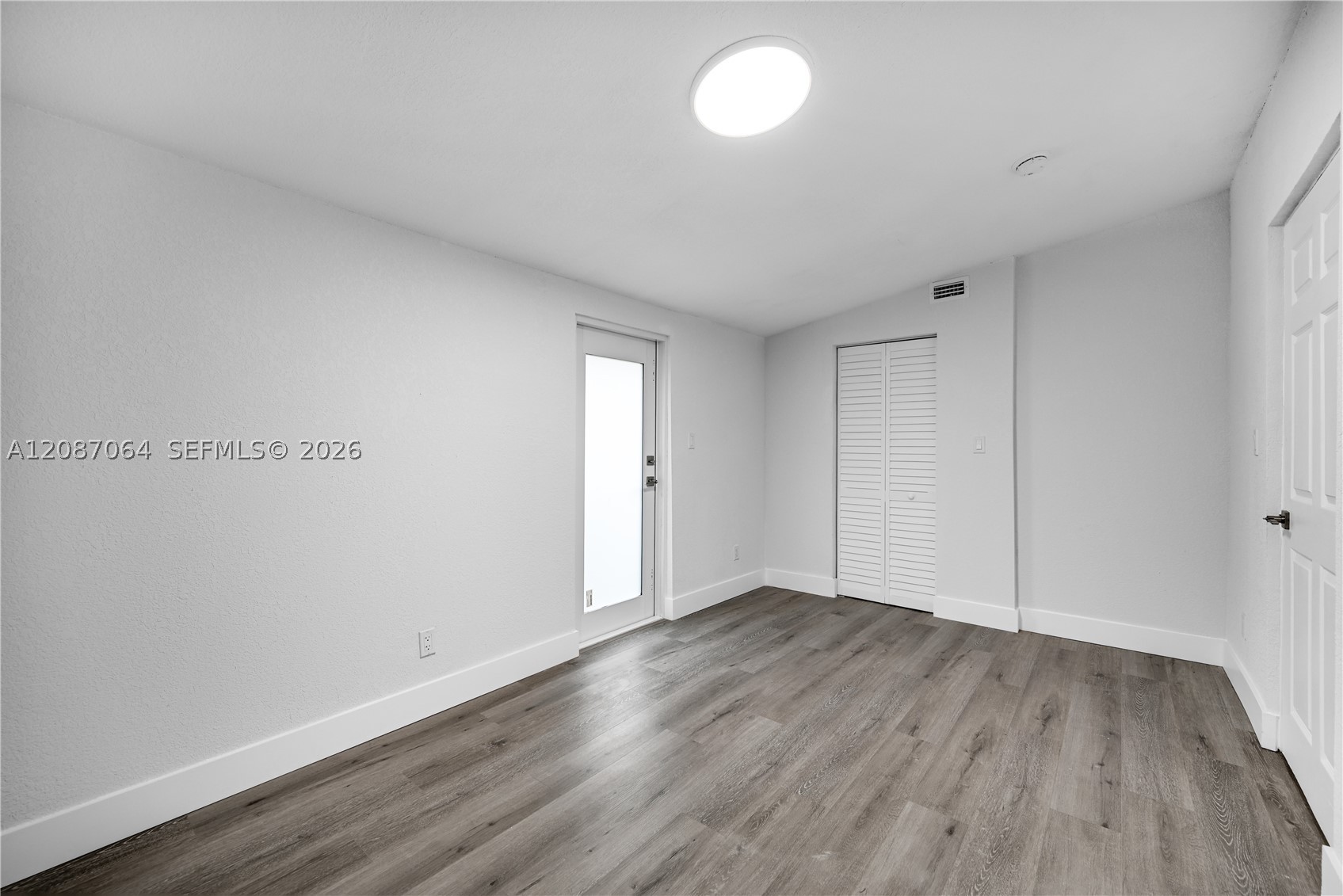1018 NE 7th St, Hallandale Beach FL 33009