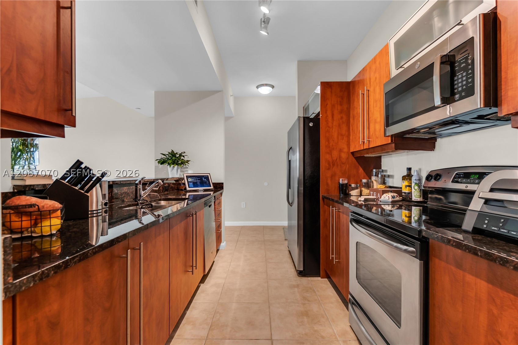 7350 SW 89th St #312S, Miami FL 33156