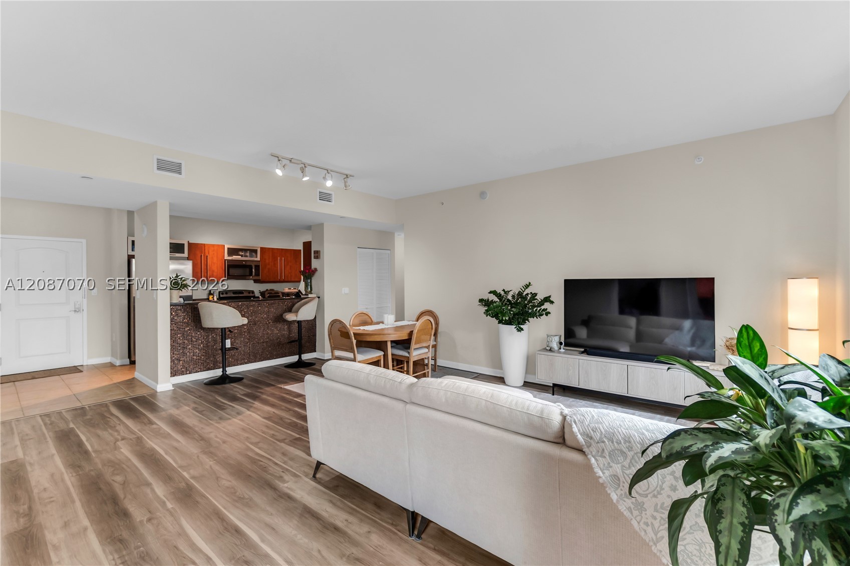7350 SW 89th St #312S, Miami FL 33156